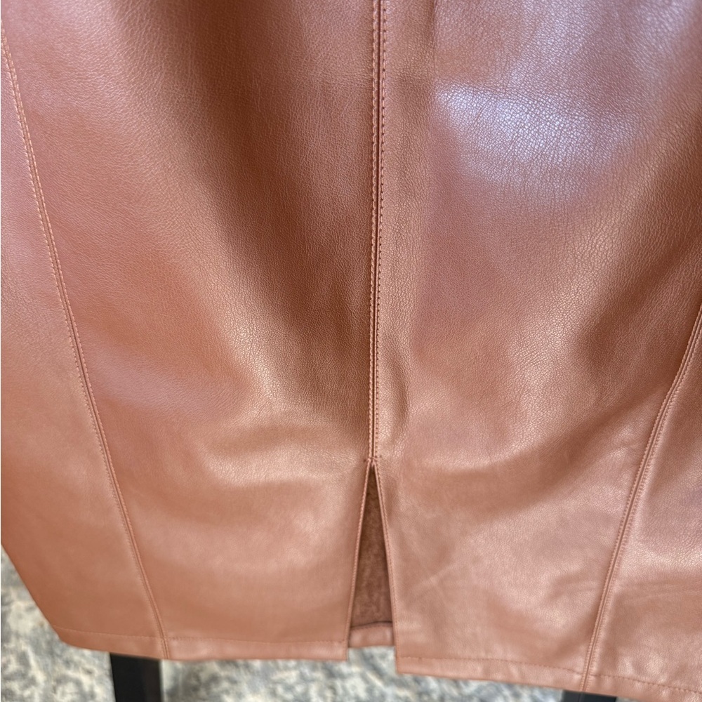 Marc New York Andrew Marc Brown Faux Leather Pencil Skirt M, NWOT - Picture 8 of 8